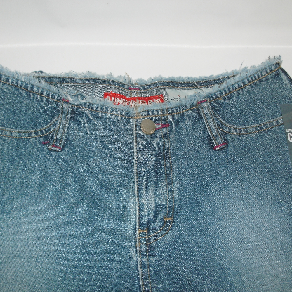 Union Bay Juniors Cropped Jeans - Picture 5 of 5